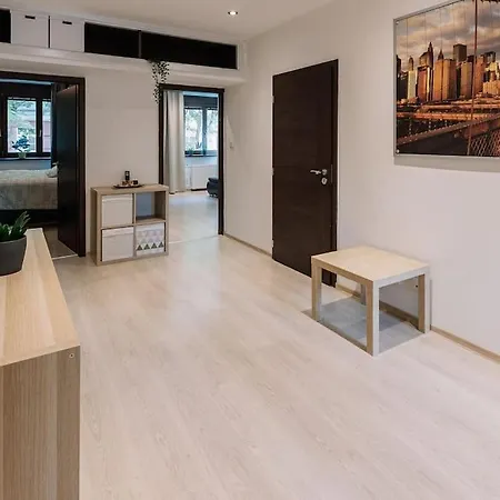 Modern Elegance Retreat Apartment